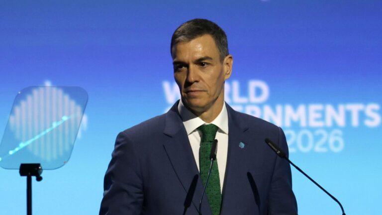 España busca prohibir el acceso a redes sociales a menores de 16 años