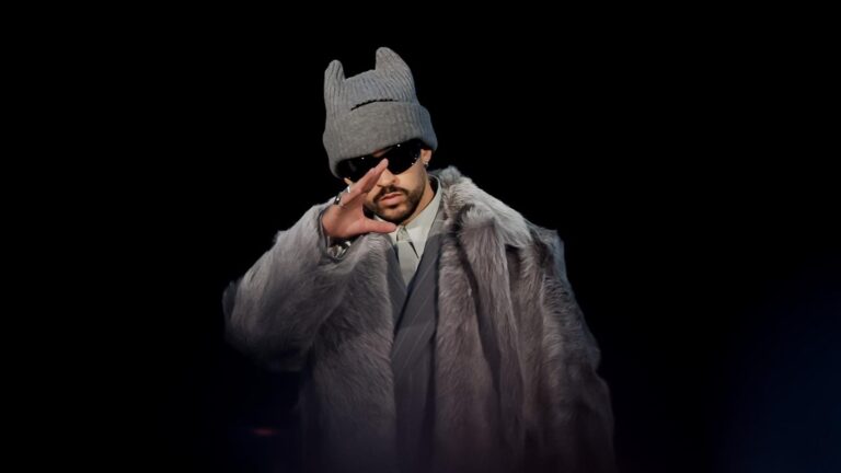 Bad Bunny en el Super Bowl: Todo lo que debes saber sobre su álbum “Debí tirar más fotos”
