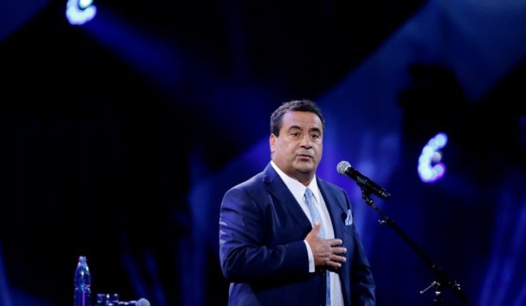 Excluyen a Dino Gordillo de festival en Yerbas Buenas tras denuncia por besar a una menor de edad en Villa Alegre