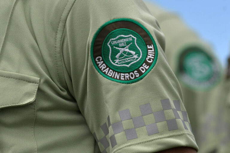 Justicia amplía detención de dos excarabineros por presunta agresión sexual en Valparaíso
