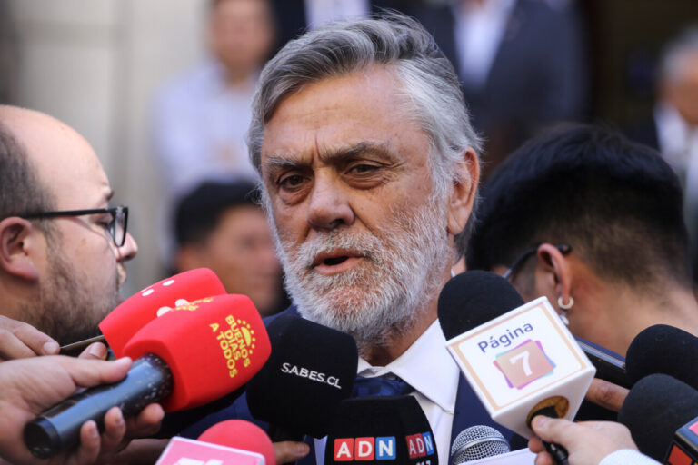 Longueira regresará a la política y apuesta por acabar con 