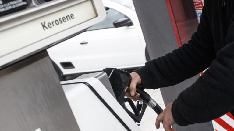 Mepco en revisión: Las claves de los cambios y cuánto podrían subir gasolinas y diésel el 26 de marzo