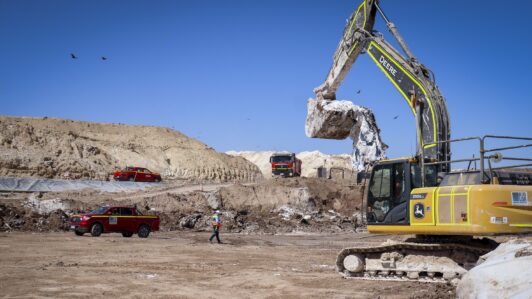 Primer mes de Kast marca récord de inversión ingresada al SEIA impulsado por megaproyectos mineros