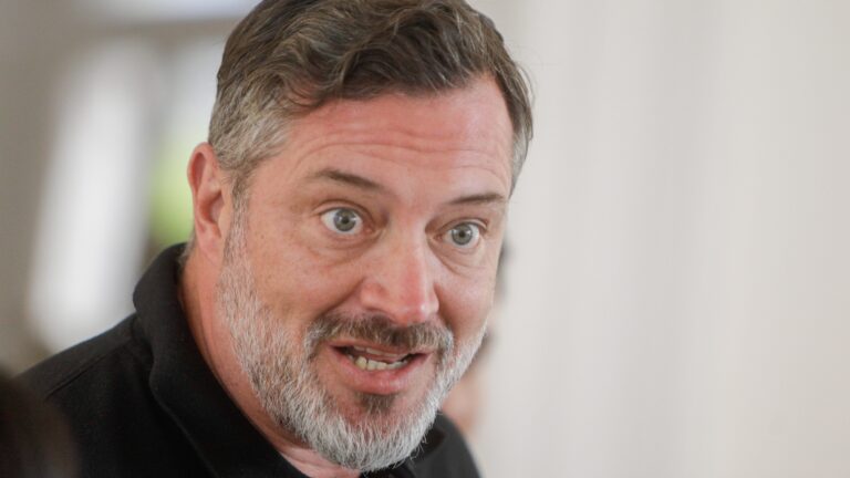 Alcalde Sichel cuestiona 