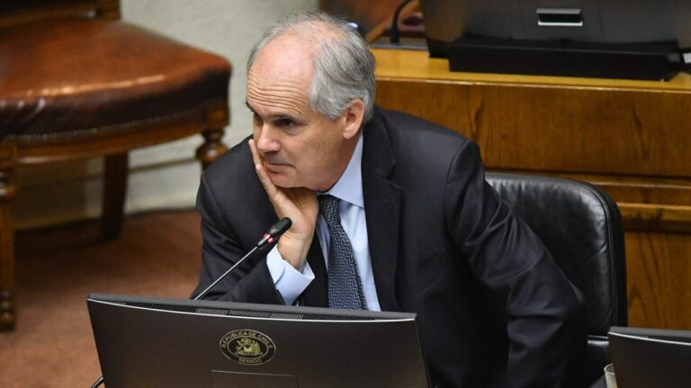 Conmutación de penas: Senador Galilea habla de 