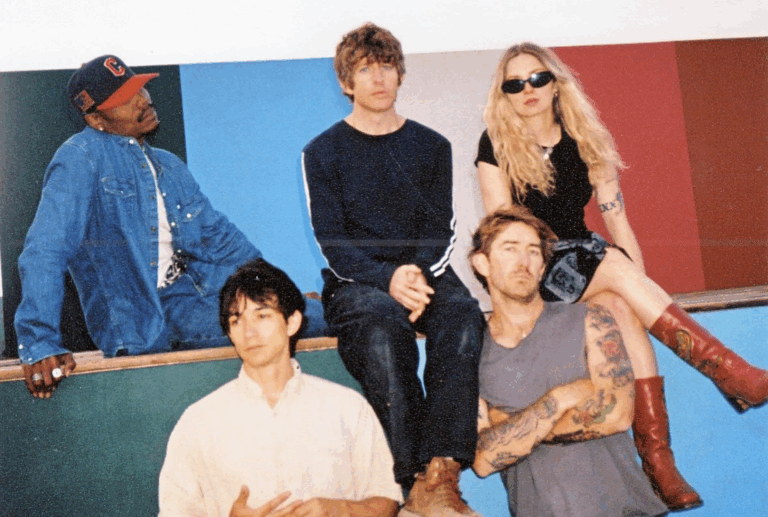 Turnstile incendió el Cenco Malls Stage: hardcore, Grammy y un show que colapsó de energía en Lollapalooza 2026