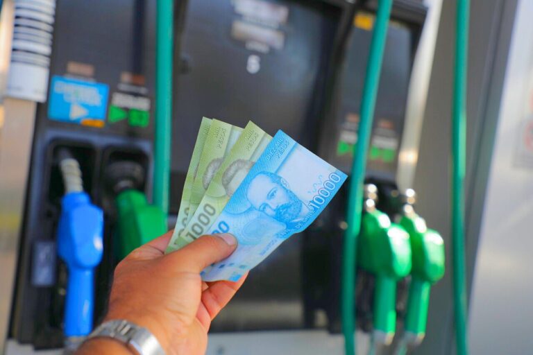 Alza en el precio de los combustibles: Gobierno anuncia cambios al MEPCO en medio de tensión en Medio Oriente