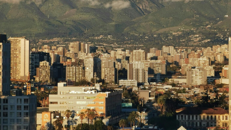 Ñuñoa lidera alza de gastos comunes en la RM con un aumento del 17% en el último año