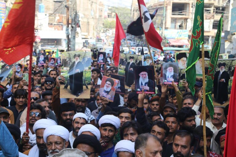 Quién es Alireza Arafi, el ayatolá que se suma al consejo que dirigirá Irán en la transición