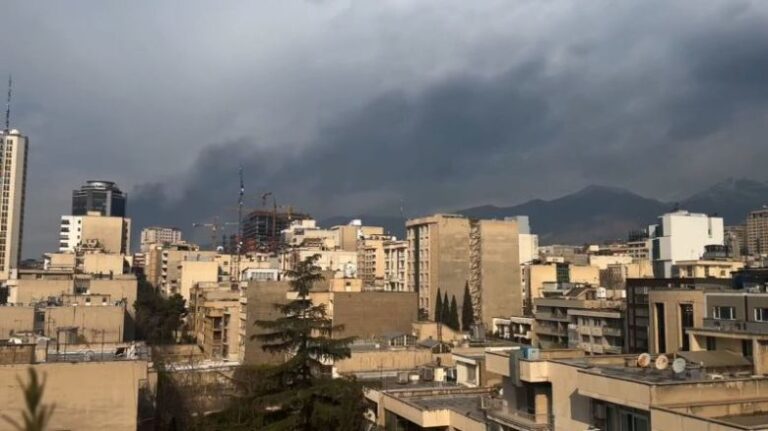 El consulado ruso en Irán fue dañado durante un ataque a un edificio del gobierno local, dice Rusia