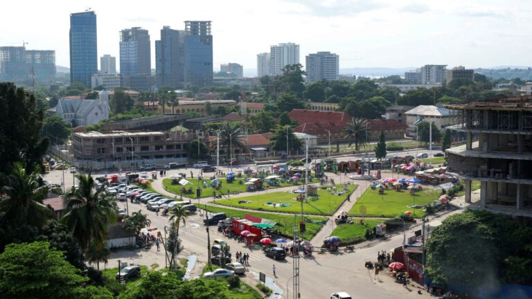 Al menos 15 migrantes latinoamericanos han sido deportados por EE.UU. al Congo: Esto es lo que sabemos