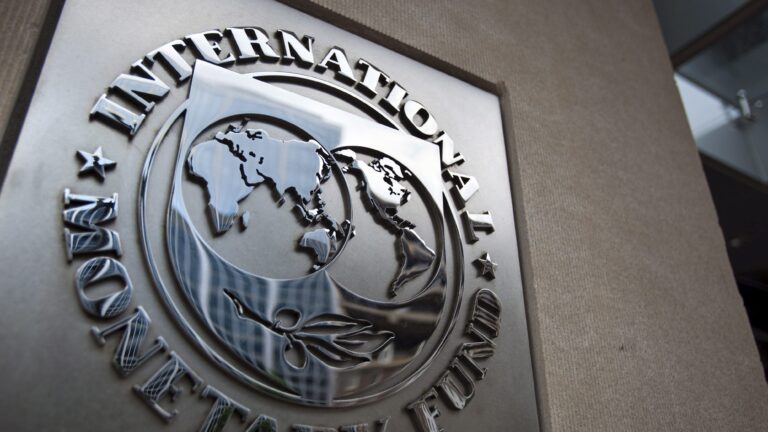 FMI advierte que guerra en Medio Oriente agrega presión fiscal a una economía mundial ya tensionada
