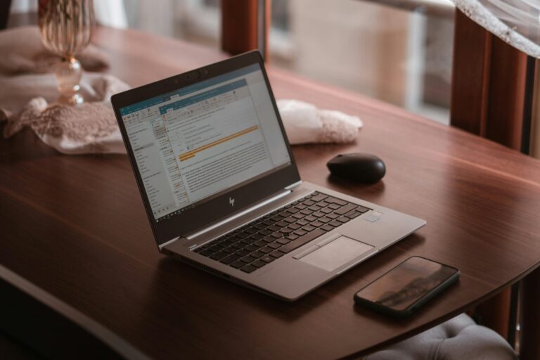 Señales claras de que tu notebook ha quedado atrás: la IA, su potencia y el soporte determinan el momento de renovarlo.