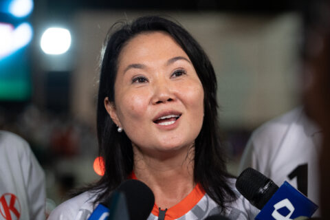 Nuevo giro en elecciones en Perú: Fujimori retoma la delantera con el 98,2% del conteo de votos