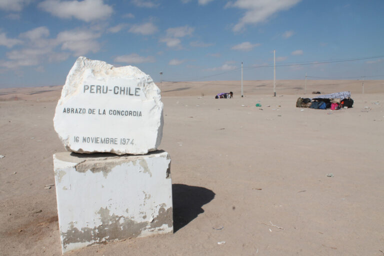 Perú declara estado de emergencia en zona fronteriza con Chile: Será vigilada con drones
