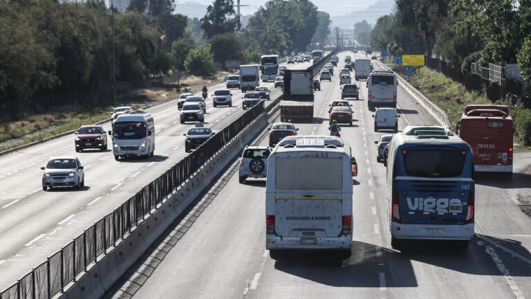 Ministerio de Economía habilitó canal de denuncias de eventuales abusos en tarifas de carga