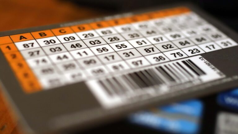 CMF propone dar flexibilidad para el retiro de la tarjeta de coordenadas para grupos específicos de clientes