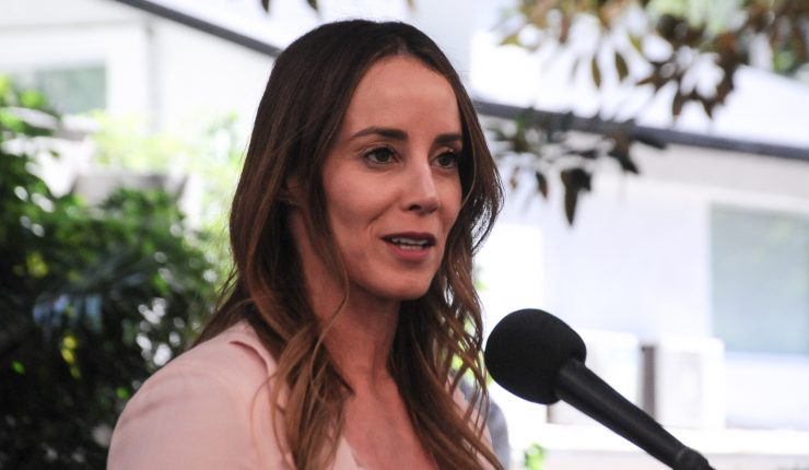 “Los quiero demasiado”: La frase con la que la ministra Sedini evitó responder por almuerzo presidencial ante la prensa