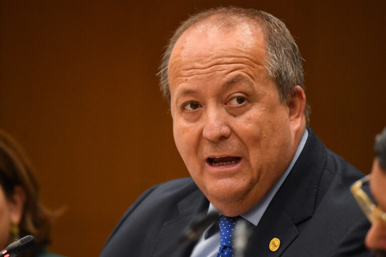 Fiscal nacional Ángel Valencia reconoció deuda del Fondo Solidario: Envió comprobante de pago a la prensa