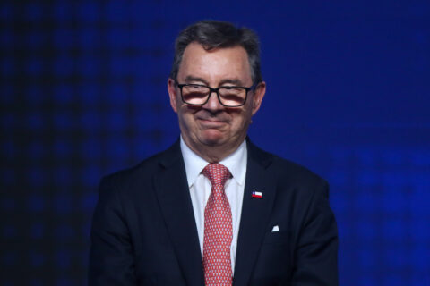 Ministro de Defensa alerta impacto de ajuste fiscal: “Nada es gratis, apretarse el cinturón tiene efecto”