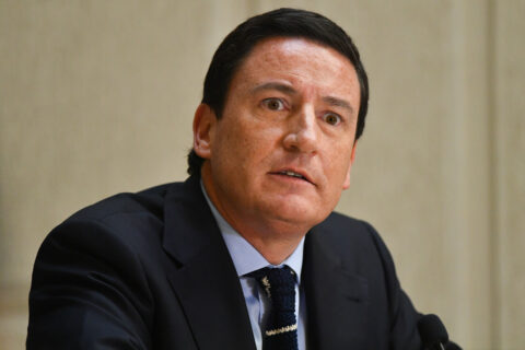 Squella (Republicano) apunta a 