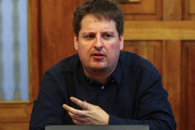 #CNNChileRadio | [Entrevista] Couble y reforma tributaria: “Es indolente usar como rehenes a los damnificados para aprobar un proyecto que beneficia a los más ricos”