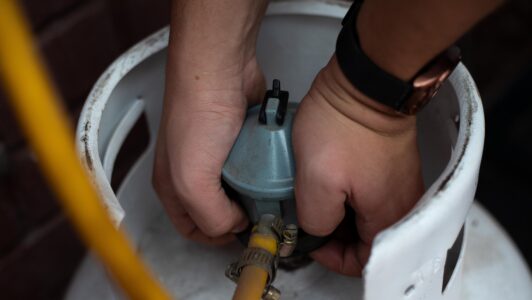 Dónde puedo revisar si tengo el beneficio del cupón de 27 mil pesos para comprar gas licuado