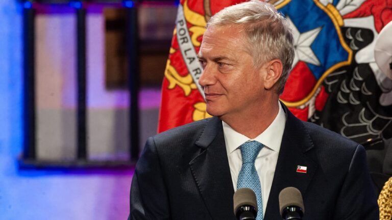 Presidente Kast descarta utilizar a las FF.AA. para el control del orden público en las calles: 