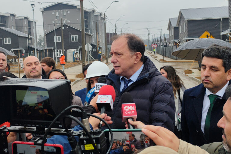 “Me extraña que Núñez esté más molesta que De Urresti”: Poduje responde a críticas y dice que no tiene problema en pedir disculpas por dichos en Valdivia