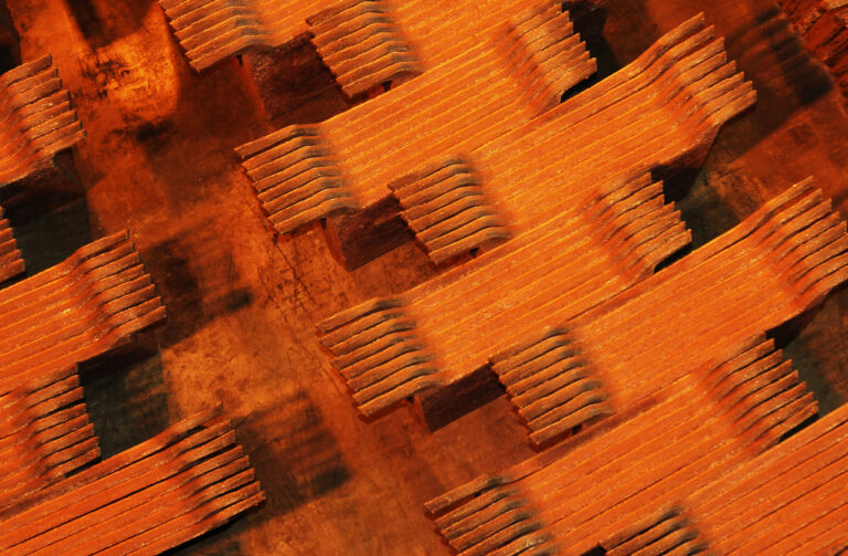 Cobre toca máximo en más de tres semanas por expectativa ante reunión entre EEUU e Irán