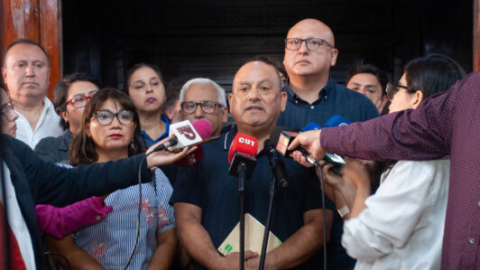 Fracasa la negociación del salario mínimo en Chile: La CUT pide un alza del 18,3% y el Gobierno ofrece un 4%