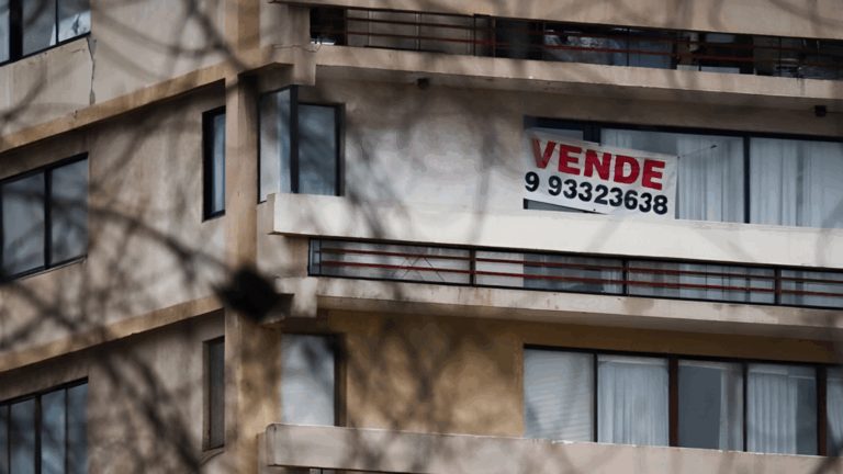 Sector inmobiliario en Chile proyecta repunte en 2026: Ventas de viviendas podrían subir hasta 30%