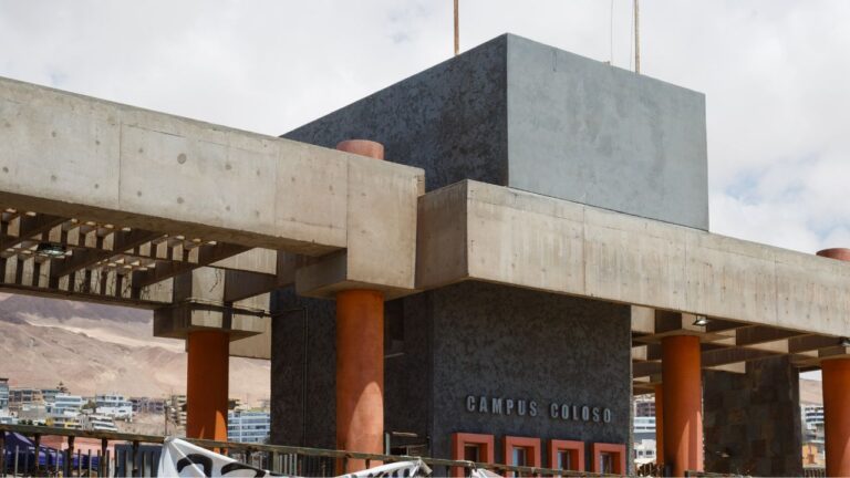 Universidad de Antofagasta evacuó campus tras alerta por sujeto presuntamente armado