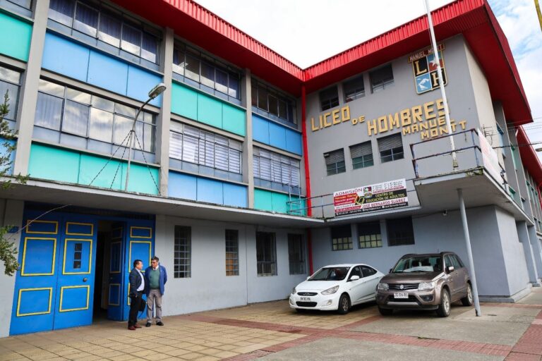 Municipio de Puerto Montt anuncia querella por amenazas de tiroteo al interior del Liceo Manuel Montt