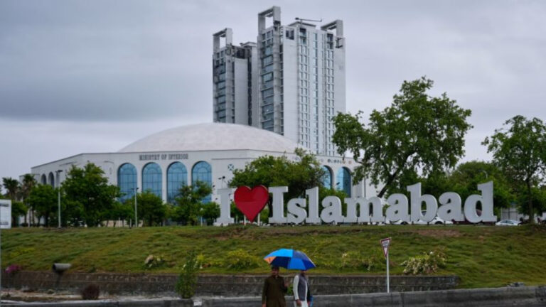 Irán condiciona su asistencia a cumbre de paz en Islamabad a un alto el fuego en Líbano