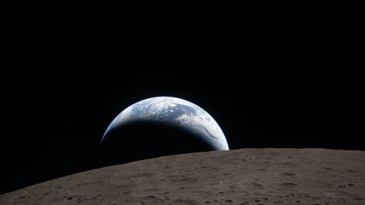 Misión Artemis II desde Orión: De las imágenes del lado oscuro de la Luna a la extraña vida cotidiana al interior de la nave