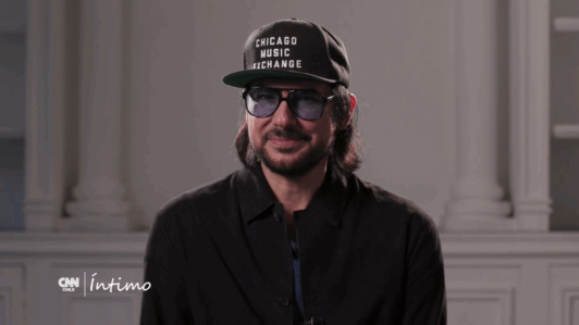 Beto Cuevas recuerda la muerte de Andrés Bobe: “Nunca había visto un cuerpo sin vida y la primera vez que vi uno fue el de mi amigo”