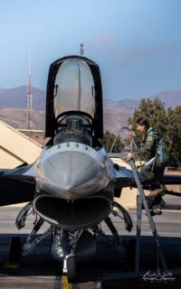 La teniente Francisca Caces se convierte en la primera mujer en graduarse como piloto de F-16 en la historia de la FACh/FACh
