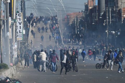 EE.UU. respalda al Gobierno de Bolivia ante bloqueos de organizaciones sindicales y campesinas
