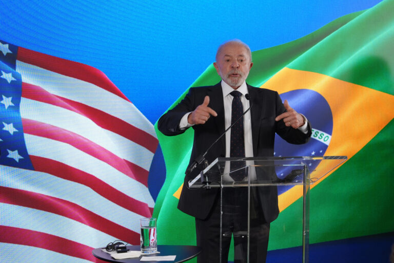 Trump califica de “muy productiva” reunión con Lula: Mandatario brasileño dice que fue “un paso importante” en la relación