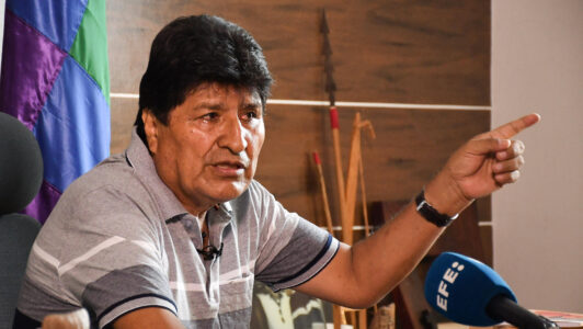 Bolivia: Suspenden juicio contra el expresidente Evo Morales por presunta trata de personas y ordenan su captura