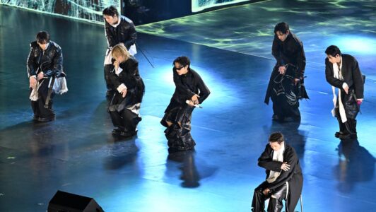 Hay más de 700 reclamos: Sernac oficia a DG Medios por problemas en la venta de entradas para conciertos de BTS en Chile