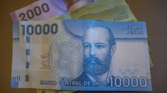 Operación Renta 2026: Tesorería devuelve excedentes por más de $2,5 billones en tercera fase del proceso