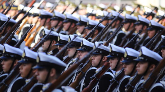 Desfile por el Día de las Glorias Navales: Cortes y desvíos de tránsito en Valparaíso este 21 de mayo