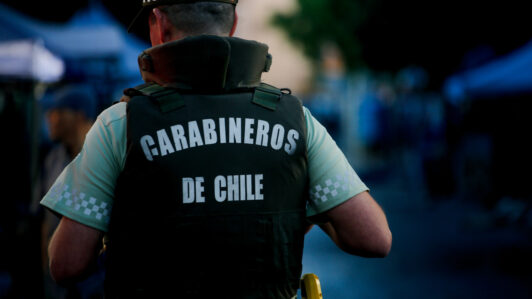 Carabineros realiza copamiento policial en estaciones de Metro y paraderos: Se desplegaron más de 100 uniformados