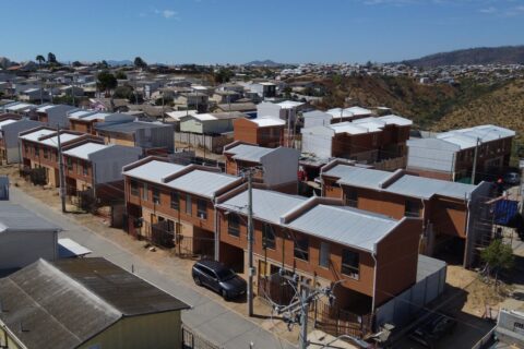 Revelan millonario recorte de 60% en principal subsidio habitacional para 2026: Región Metropolitana sería la más afectada por menos fondos
