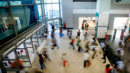 Gobierno otorga suma urgencia a proyecto que busca eliminar el feriado electoral: Malls podrían abrir en elecciones