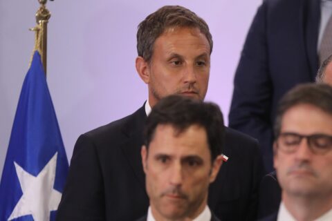 Rafael Araos afirma que plan de desvinculaciones de ministra Lincolao es “real” y que “fue la gota que rebalsó el vaso” tras constantes diferencias