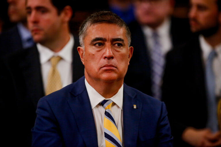 Desbordes arremete contra el ministro Rabat por ampliación de cárcel en Santiago y afirma: “A los vecinos de Pedro Montt se les engañó”