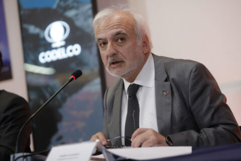 Presidente ejecutivo de Codelco rechaza imputaciones de fraude en producción de cobre tras publicación de prensa: Apuntó a 